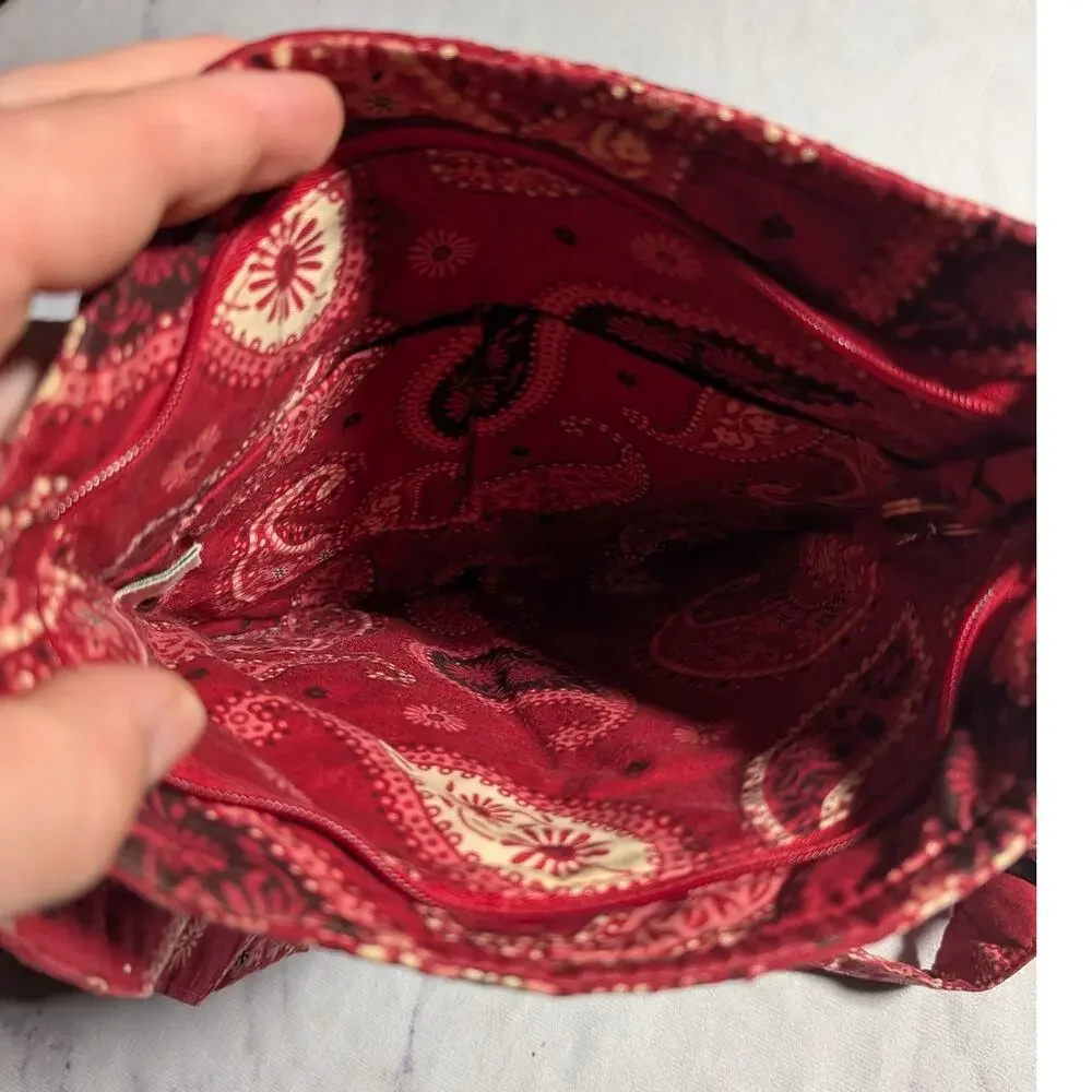 Vtg Y2K Vera Bradley Red Paisley Mesa Hipster Quilted Crossbody Swing Pack Bag